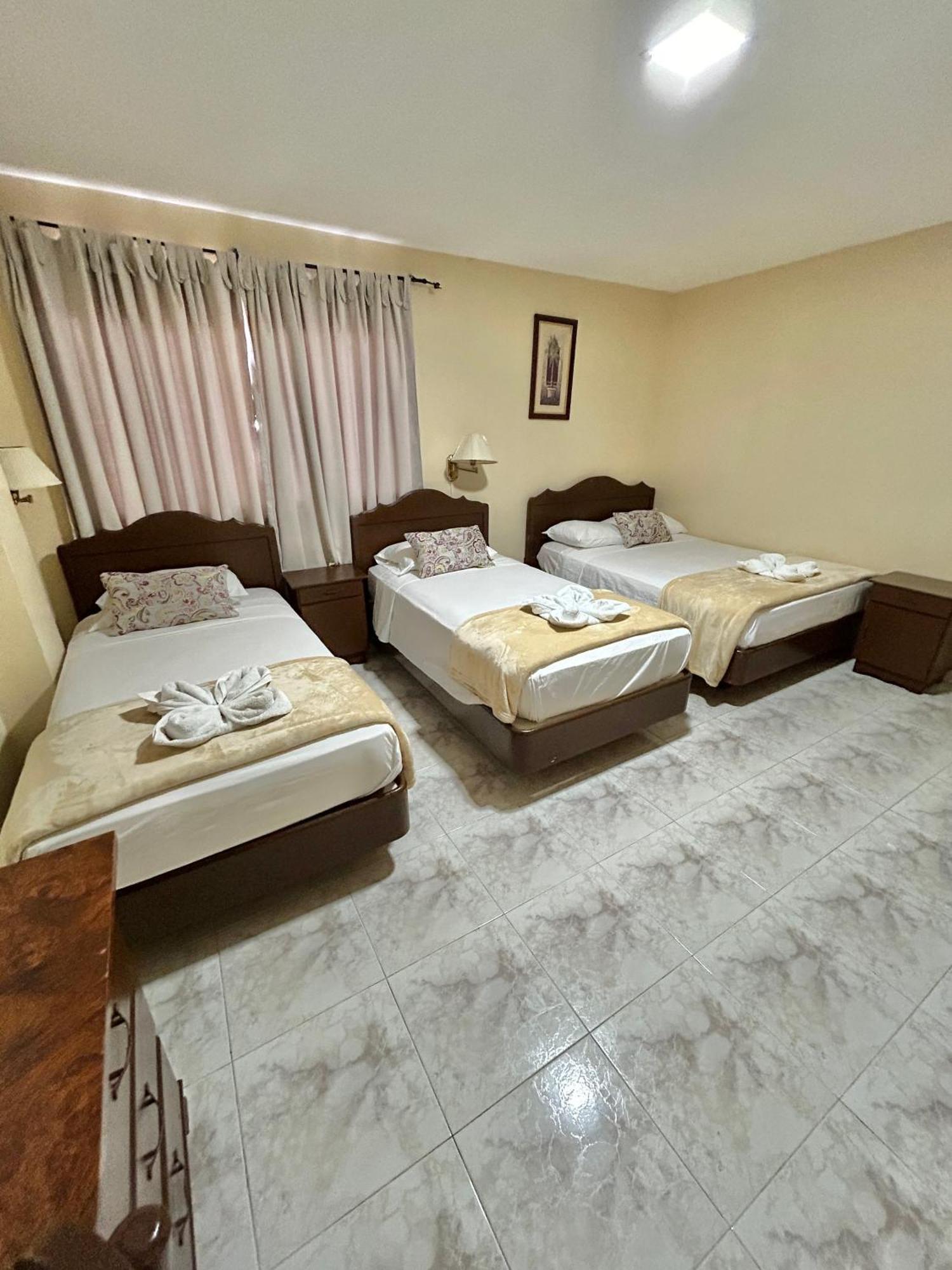 Hotel Madrid Chiriqui Давид Екстер'єр фото